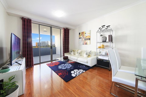 Sydney Apartment Close To Airport & CBD - Tourism TAS 4