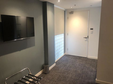 Crown Hotel Surry Hills - Tourism TAS 37