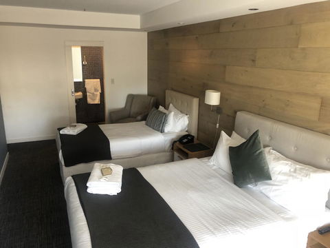 Crown Hotel Surry Hills - Tourism TAS 16