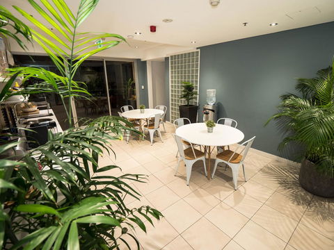 Crown Hotel Surry Hills - Tourism TAS 5