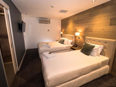 Crown Hotel Surry Hills - Tourism TAS 10