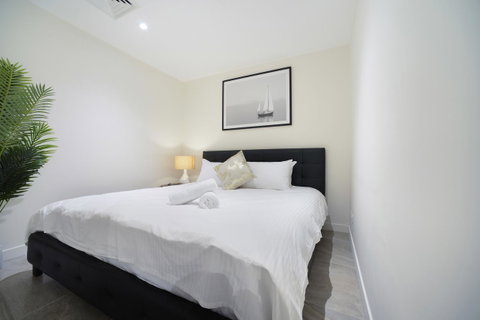 Luxury Home Hotel Next To Darling Harbour - Tourism TAS 4