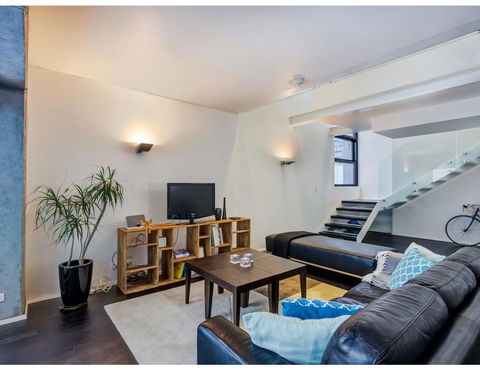 Urban Loft Close To Sydney Hot Spots - Tourism TAS 6