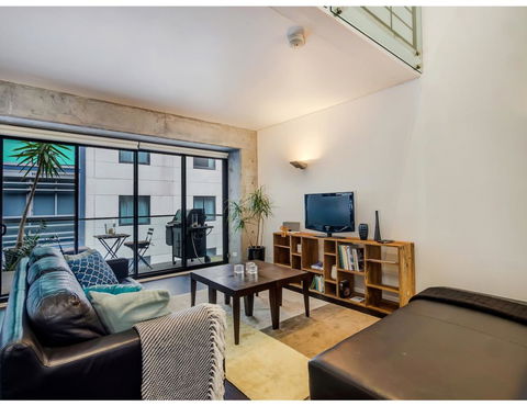 Urban Loft Close To Sydney Hot Spots - Tourism TAS 12