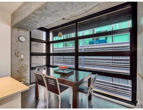 Urban Loft Close To Sydney Hot Spots - Tourism TAS 5
