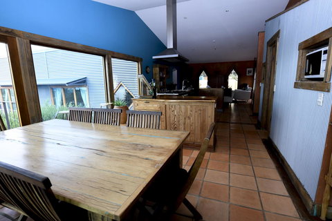 The Point - Exceptional - Hobart Tourism 24