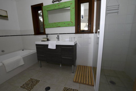 The Point - Exceptional - Hobart Tourism 29