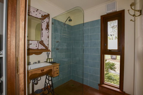 The Point - Exceptional - Hobart Tourism 13