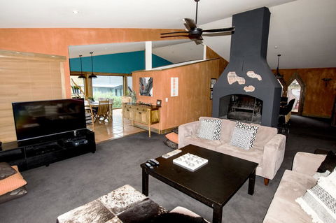 The Point - Exceptional - Hobart Tourism 3