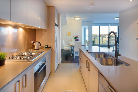 Zara Tower â€“ Luxury Suites And Apartments - Tourism TAS 26