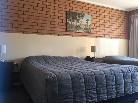Deniliquin Motel - Hobart Tourism 11