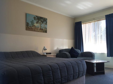 Deniliquin Motel - Hobart Tourism 7
