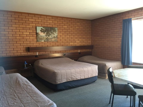Deniliquin Motel - Hobart Tourism 14