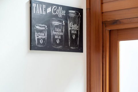 2 Bed House + Loft In Pyrmont - Tourism TAS 17