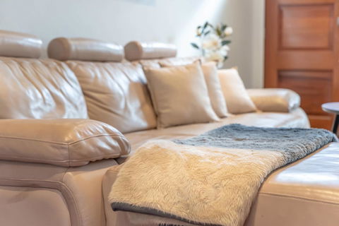 2 Bed House + Loft In Pyrmont - Tourism TAS 9