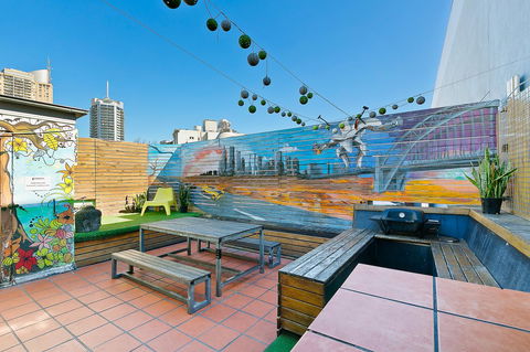 Mad Monkey Downtown - Tourism TAS 6
