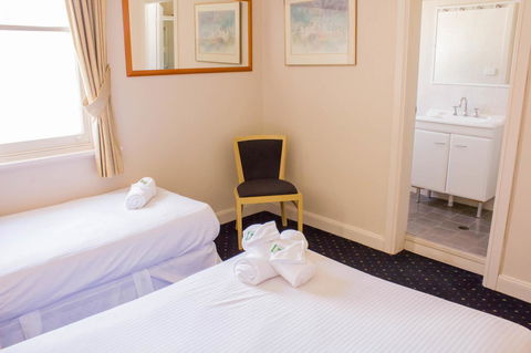 Gardners Inn Hotel - Tourism TAS 4