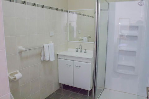 Gardners Inn Hotel - Tourism TAS 16