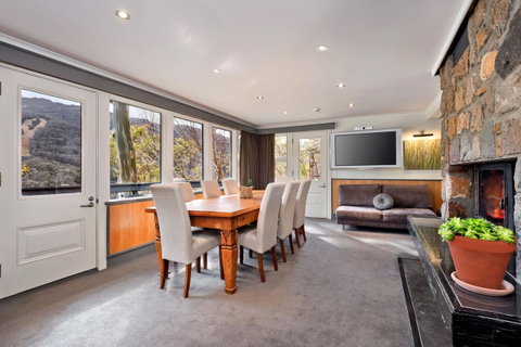 Pure Chalet Thredbo - Tourism TAS 16