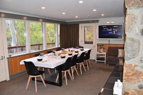 Pure Chalet Thredbo - Tourism TAS 3