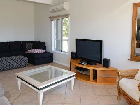 2 Cliff Road - Hobart Tourism 9