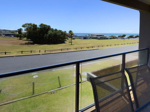 2 Cliff Road - Hobart Tourism 4