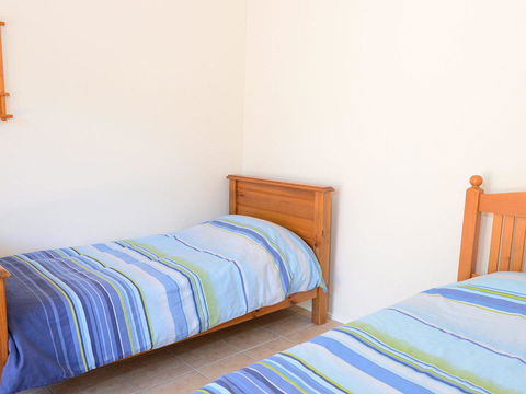 2 Cliff Road - Hobart Tourism 2