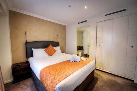 Seasons Darling Harbour - Tourism TAS 22