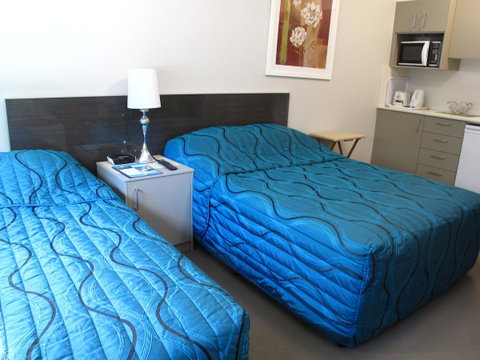 Strathfield Executive Accommodation - Tourism TAS 32