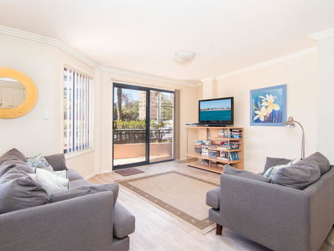 Millennium 102 With Pool In Complex - Hobart Tourism 7