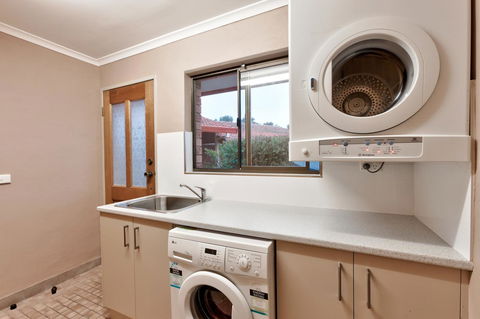 Hume Country Motor Inn - Hobart Tourism 27