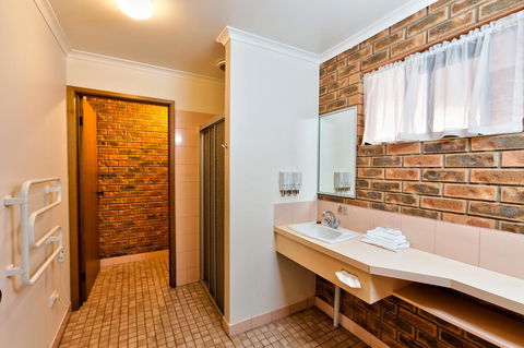 Hume Country Motor Inn - Hobart Tourism 35