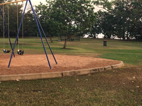 Nightcliff Foreshore Getaway - McKay Gardens - Tourism TAS 34