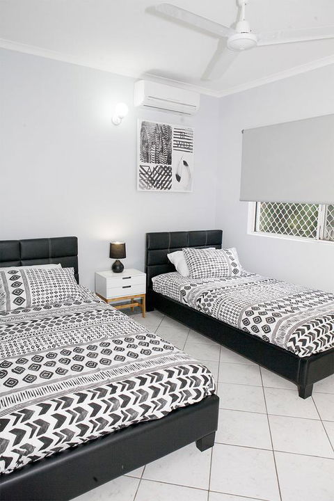 Nightcliff Foreshore Getaway - McKay Gardens - Tourism TAS 12