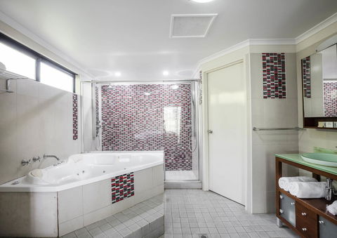 Mercure Darwin Airport Resort - Tourism TAS 11