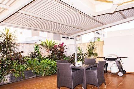 Central Studio, Darwin CBD Northern Territory - Tourism TAS 10