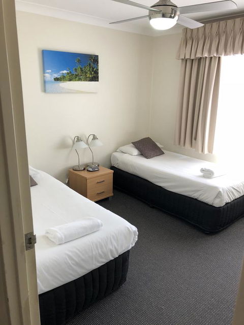 Beaches Serviced Apartments - Hobart Tourism 13