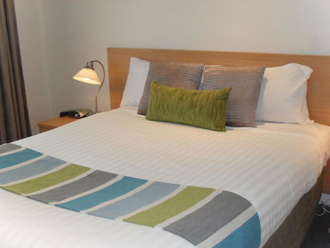 Beaches Serviced Apartments - Hobart Tourism 8