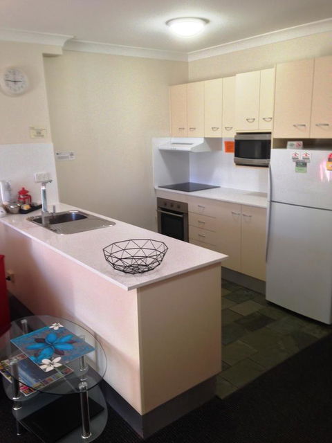Beaches Serviced Apartments - Hobart Tourism 38
