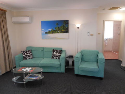 Beaches Serviced Apartments - Hobart Tourism 25
