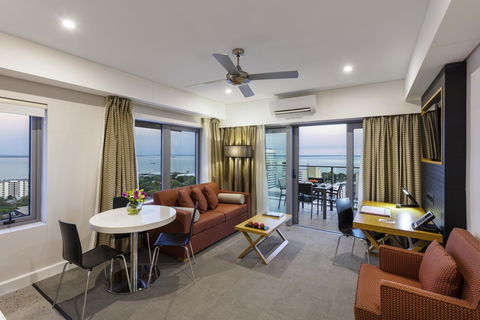 Oaks Darwin Elan Hotel - Tourism TAS 2