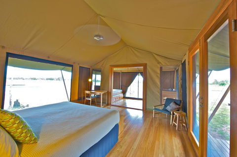 Wildman Wilderness Lodge - Hobart Tourism 9