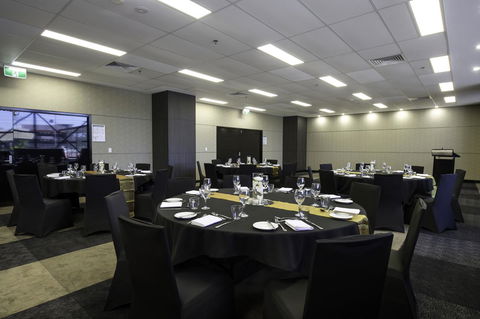 DoubleTree By Hilton Esplanade Darwin - Tourism TAS 36