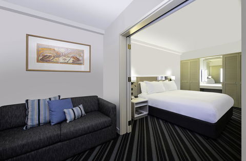 DoubleTree By Hilton Esplanade Darwin - Tourism TAS 19