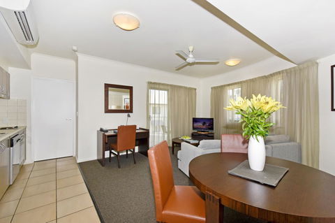 Metro Advance Apartments & Hotel - Tourism TAS 16