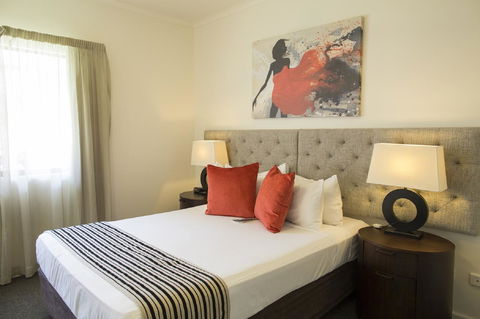 Metro Advance Apartments & Hotel - Tourism TAS 20