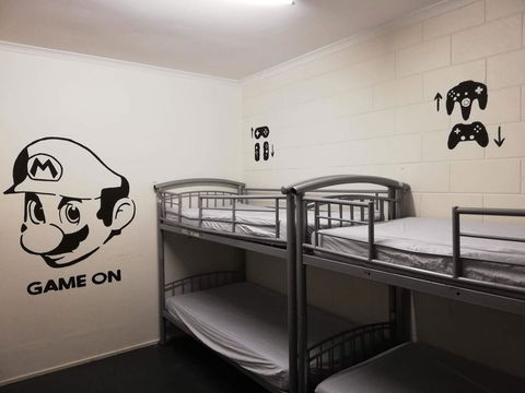 Frogs-Hollow Backpackers - Tourism TAS 38