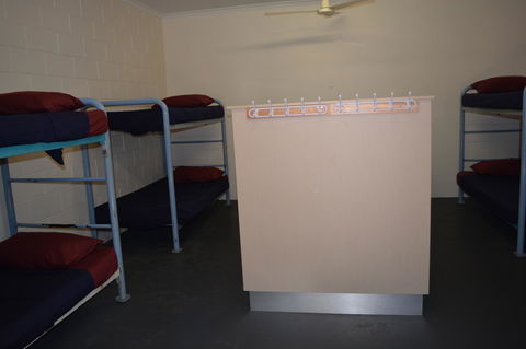 Frogs-Hollow Backpackers - Tourism TAS 8
