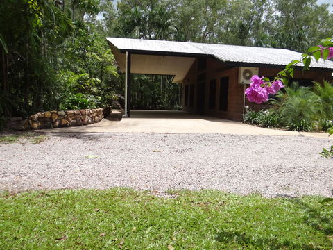 DARWIN'S SHADY ACRES RETREAT - Tourism TAS 2