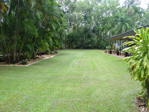 DARWIN'S SHADY ACRES RETREAT - Tourism TAS 8